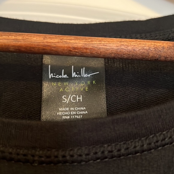 Womens long sleeve Nicole Miller top - Picture 2 of 2